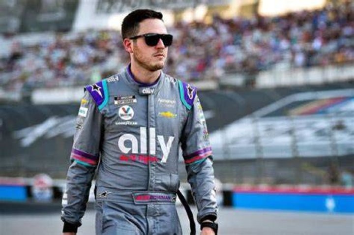 Alex Bowman Age, Wiki, Height, Family, Girlfriend, Net Worth