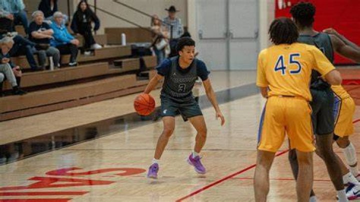 Balanced attack lifts Danbury past Immaculate; Bethel wins opener