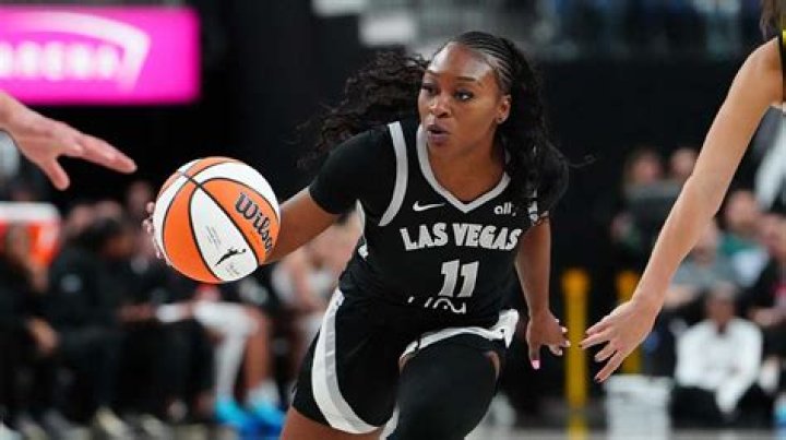 Dana Evans' Journey to a 2021 WNBA Champion SLAM