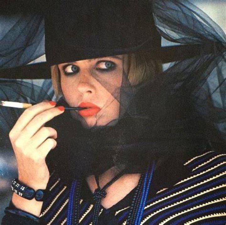 Jeny Howorth by steven meisel valentino 🖤🖤🖤 jennyhowarth stevenmeisel