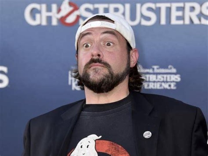 Kevin Smith Suffers a Massive Heart Attack at Age 47 E! News
