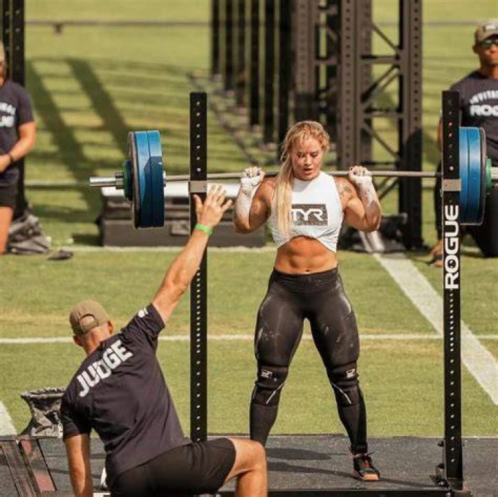 Maddy Belle Bio, Age, Height Fitness Models Biography
