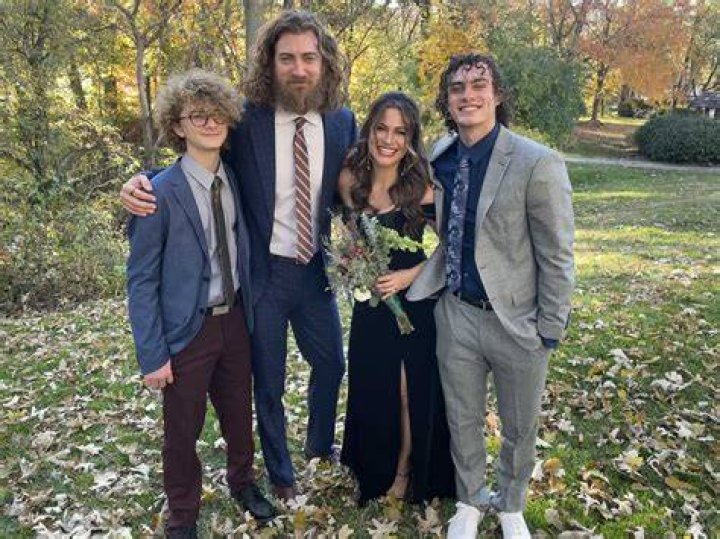 Rhett Mclaughlin Wife