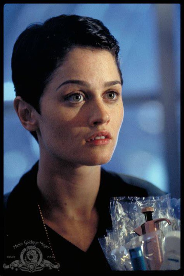 Robin Tunney in Supernova (2000) Robin tunney, Robin, Actors