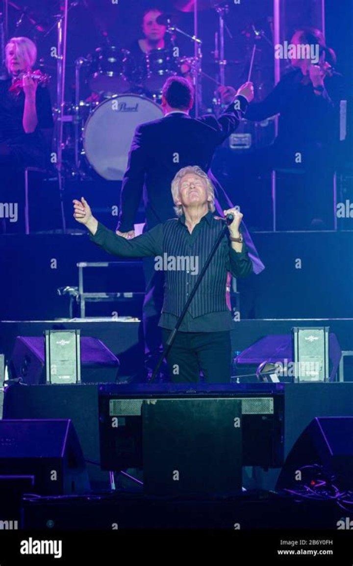 Rock Meets Classic 2020 Robert Hart als Special Guest best&auml;tigt