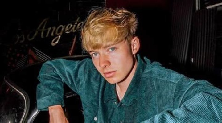 Sam Golbach (Youtuber) Wiki, Bio, Age, Height, Weight, Girlfriend, Net